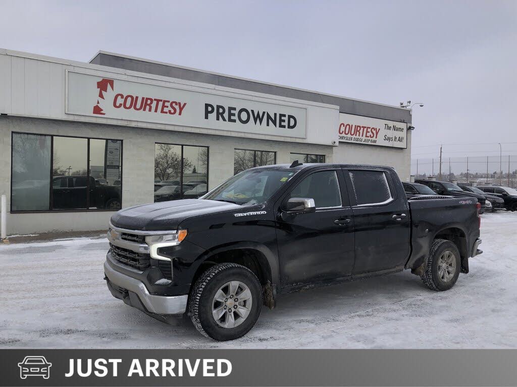 Chevrolet Silverado 1500 LT Crew Cab 4WD 2025