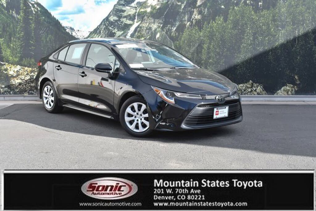 2025 Toyota Corolla LE FWD