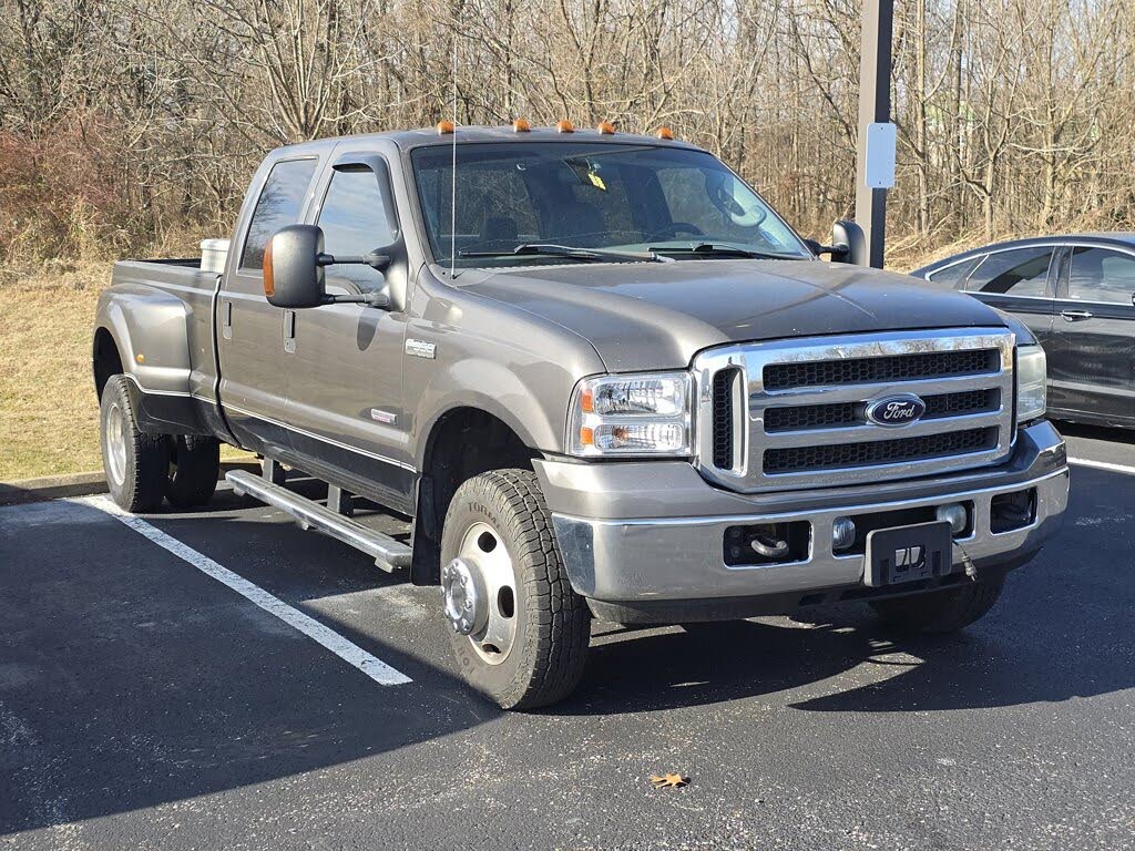 2005 Ford F-350 Super Duty XLT Crew Cab SB DRW 4WD