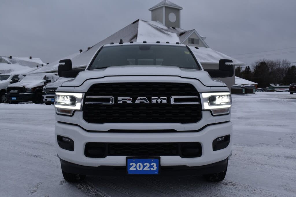 2023 RAM 3500 Big Horn Crew Cab LB DRW 4WD