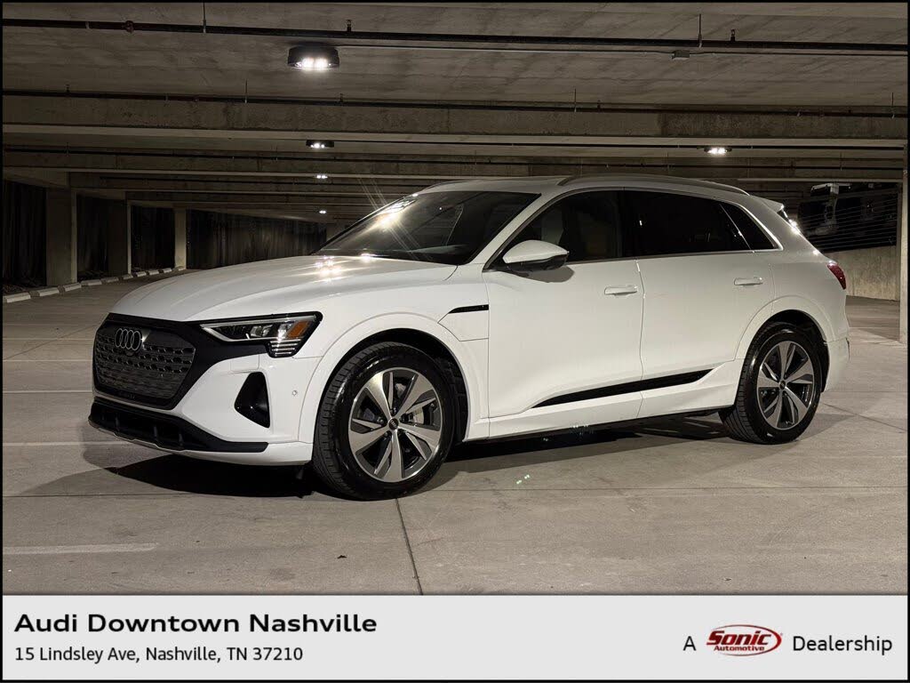 2024 Audi Q8 e-tron quattro Premium Plus AWD