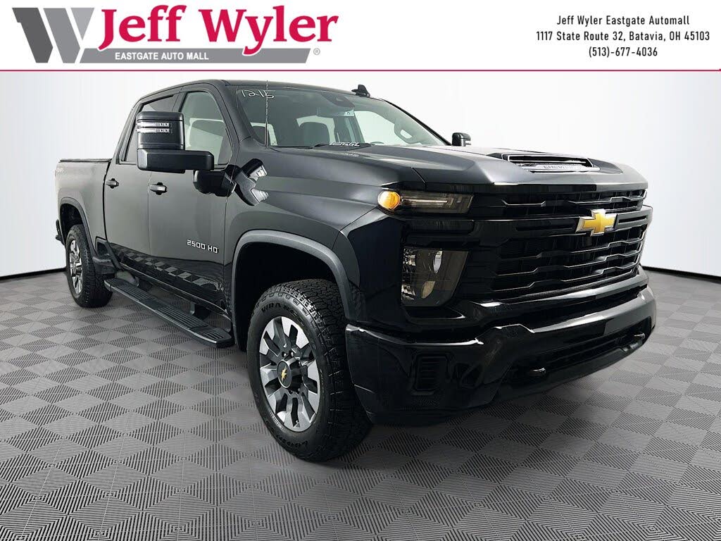2024 Chevrolet Silverado 2500HD Custom Crew Cab 4WD
