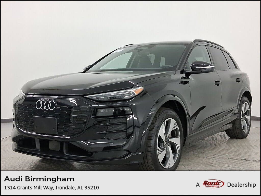 2025 Audi Q6 e-tron quattro Premium Plus