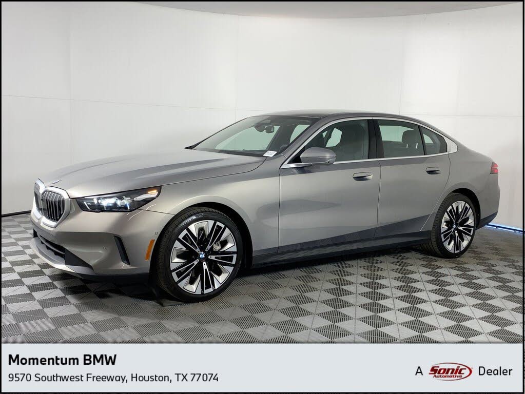 2025 BMW 5 Series 540i xDrive