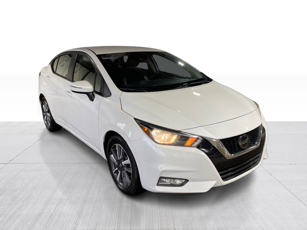 2021 Nissan Versa SV FWD