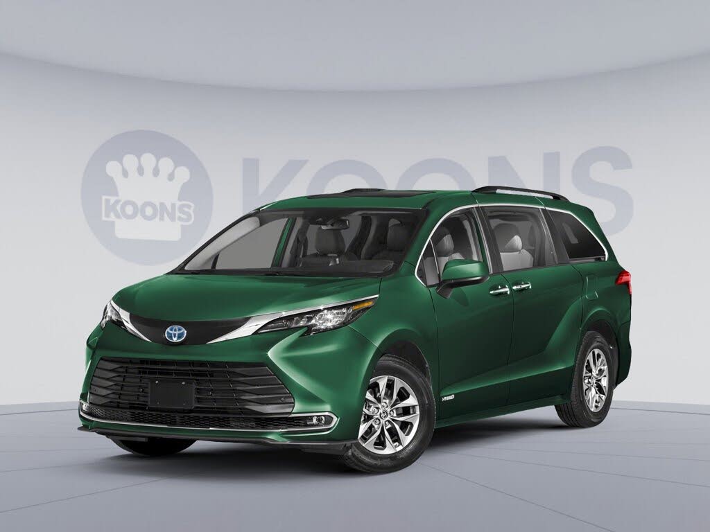 2021 Toyota Sienna XLE 7-Passenger FWD