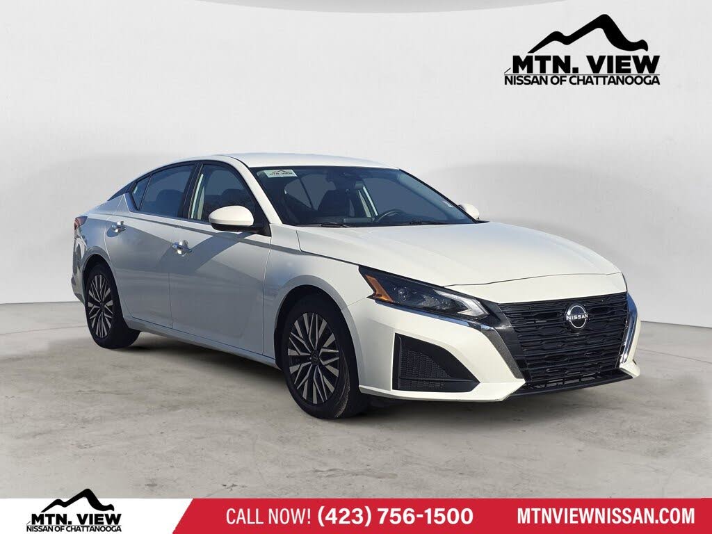 2023 Nissan Altima 2.5 SV FWD