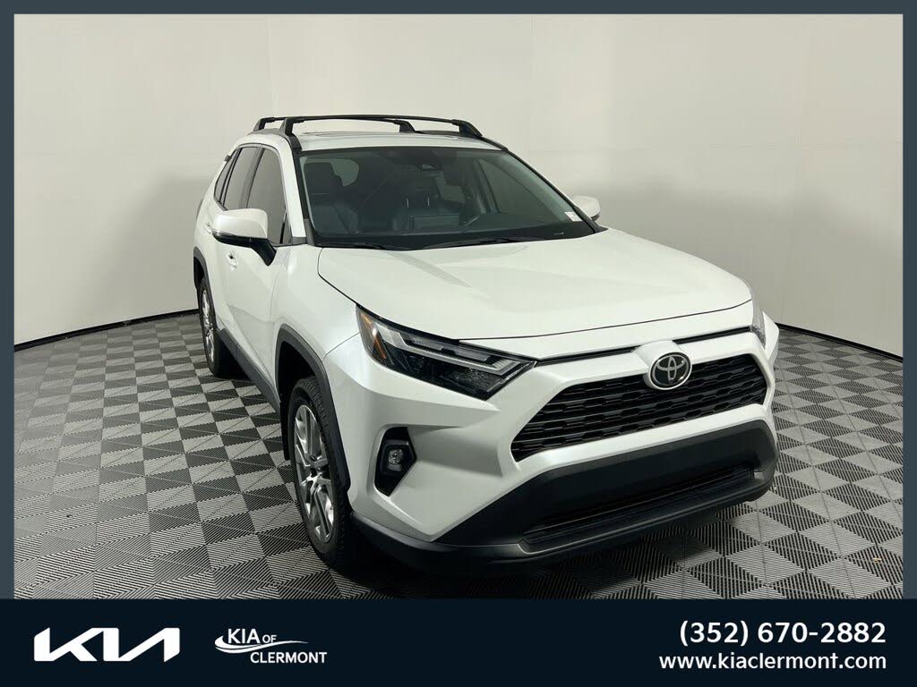 2023 Toyota RAV4 XLE Premium FWD