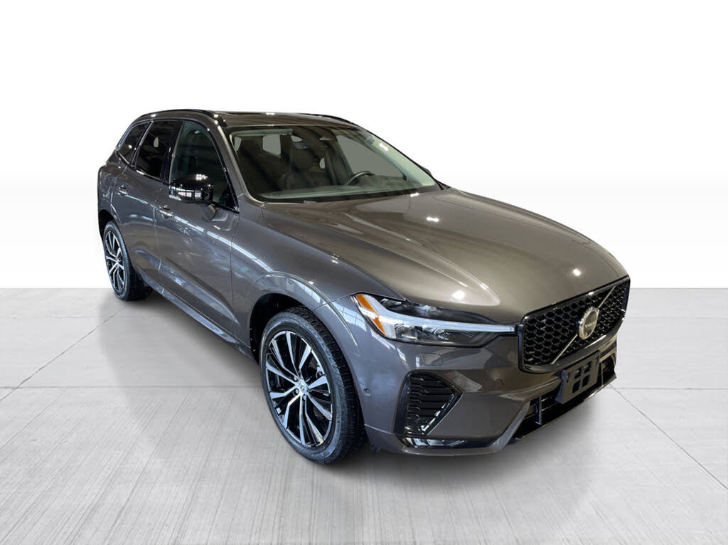 2024 Volvo XC60 B5 Plus Dark Theme AWD