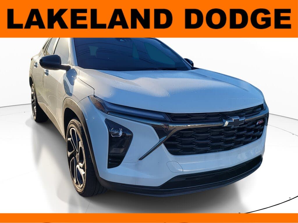 2025 Chevrolet Trax RS with 2RS FWD