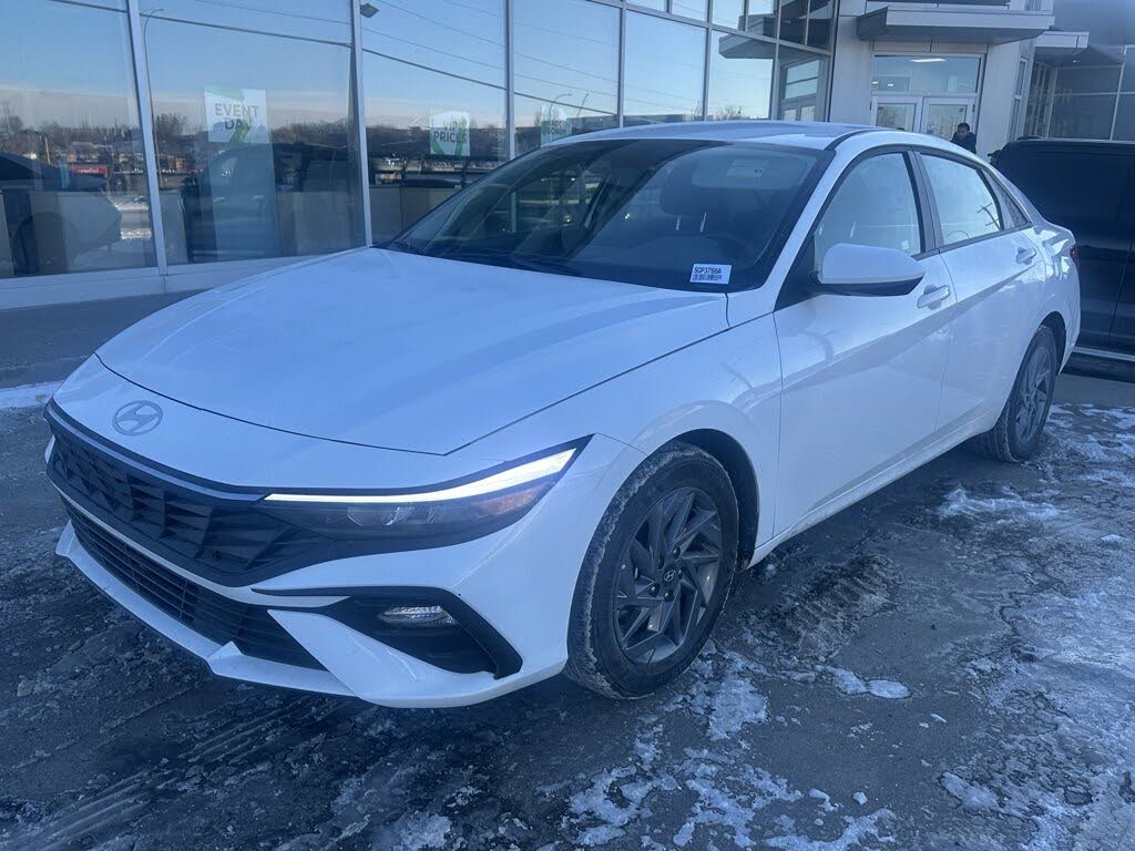 Hyundai Elantra Preferred FWD 2025