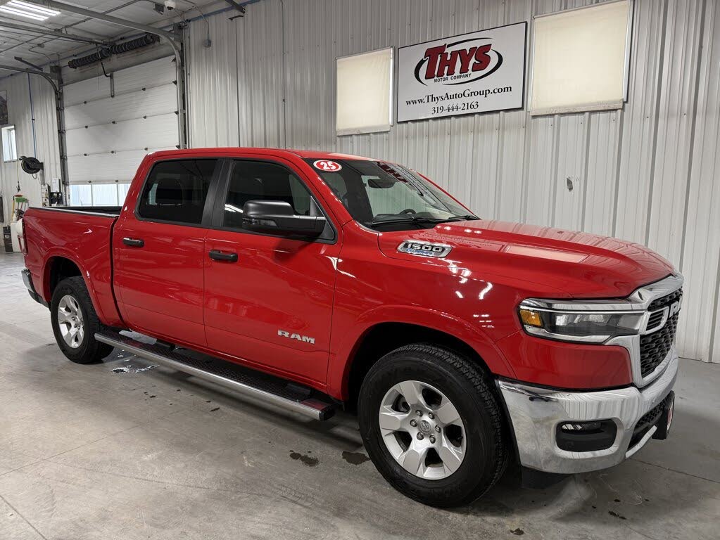 2025 RAM 1500 Big Horn Crew Cab 4WD