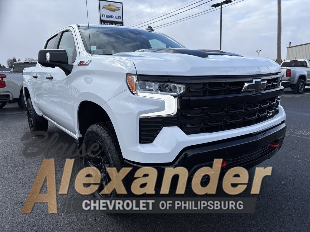 2026 Chevrolet Silverado 1500 LT Trail Boss Crew Cab 4WD