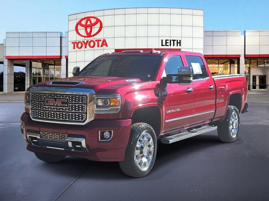 2018 GMC Sierra 2500HD Denali Crew Cab SB 4WD