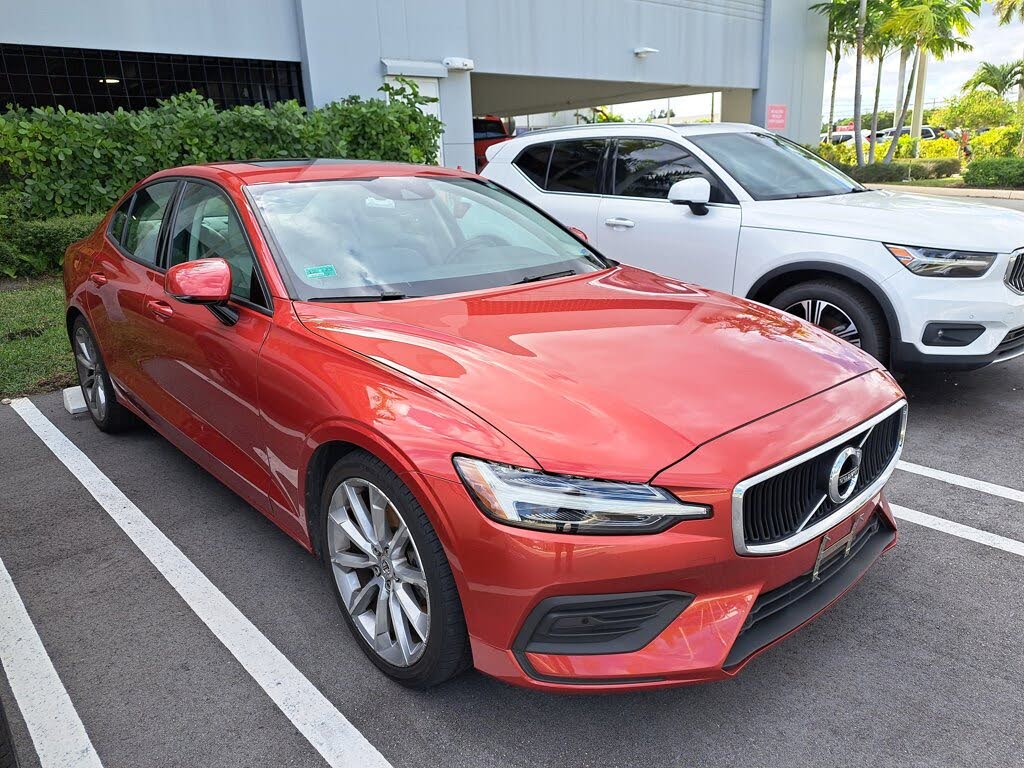 2019 Volvo S60 T6 Momentum AWD
