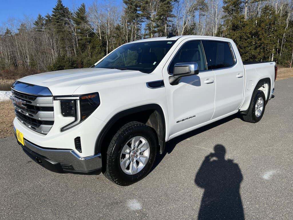2024 GMC Sierra 1500 SLE Crew Cab 4WD