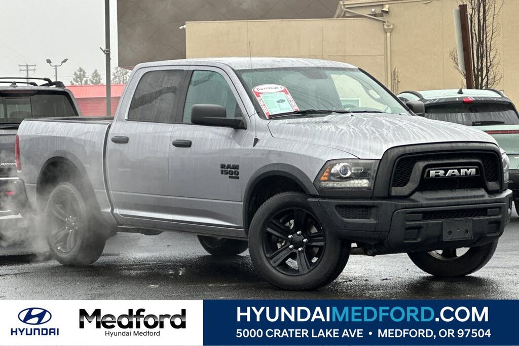 2024 RAM 1500 Classic Warlock Crew Cab 4WD