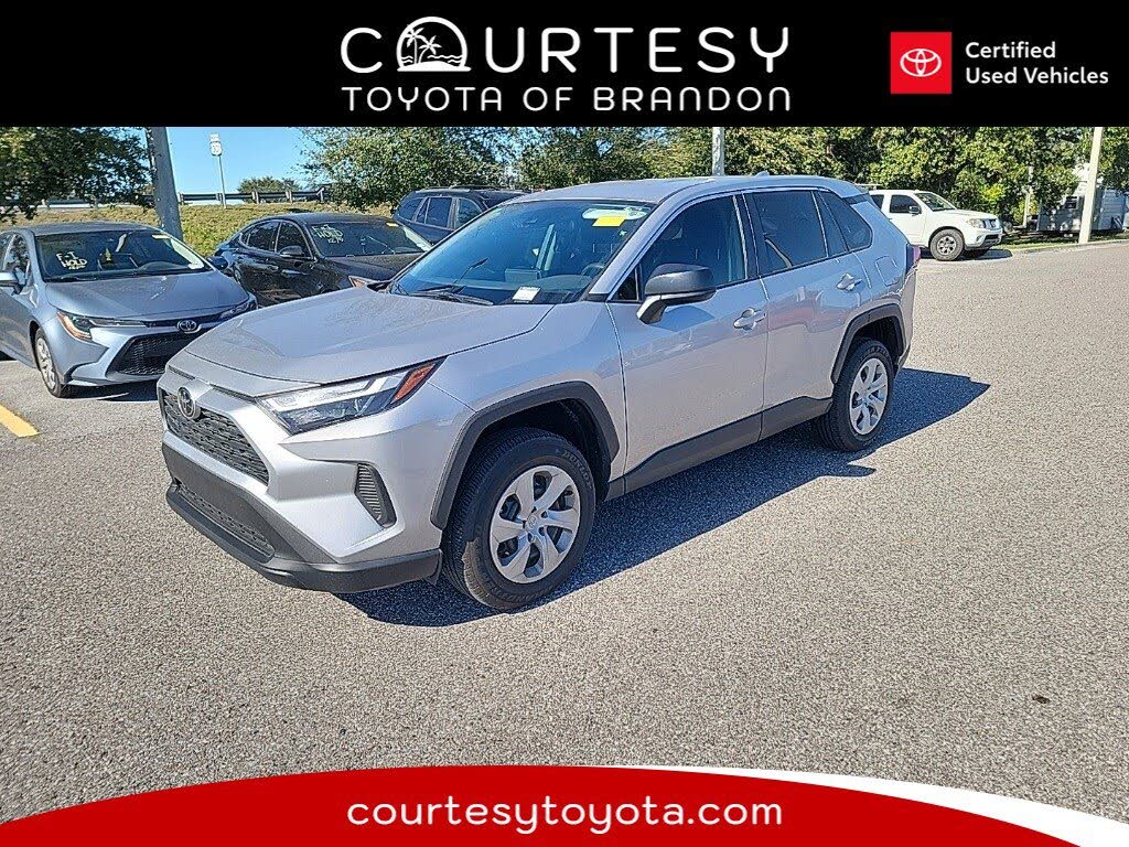 2024 Toyota RAV4 LE FWD