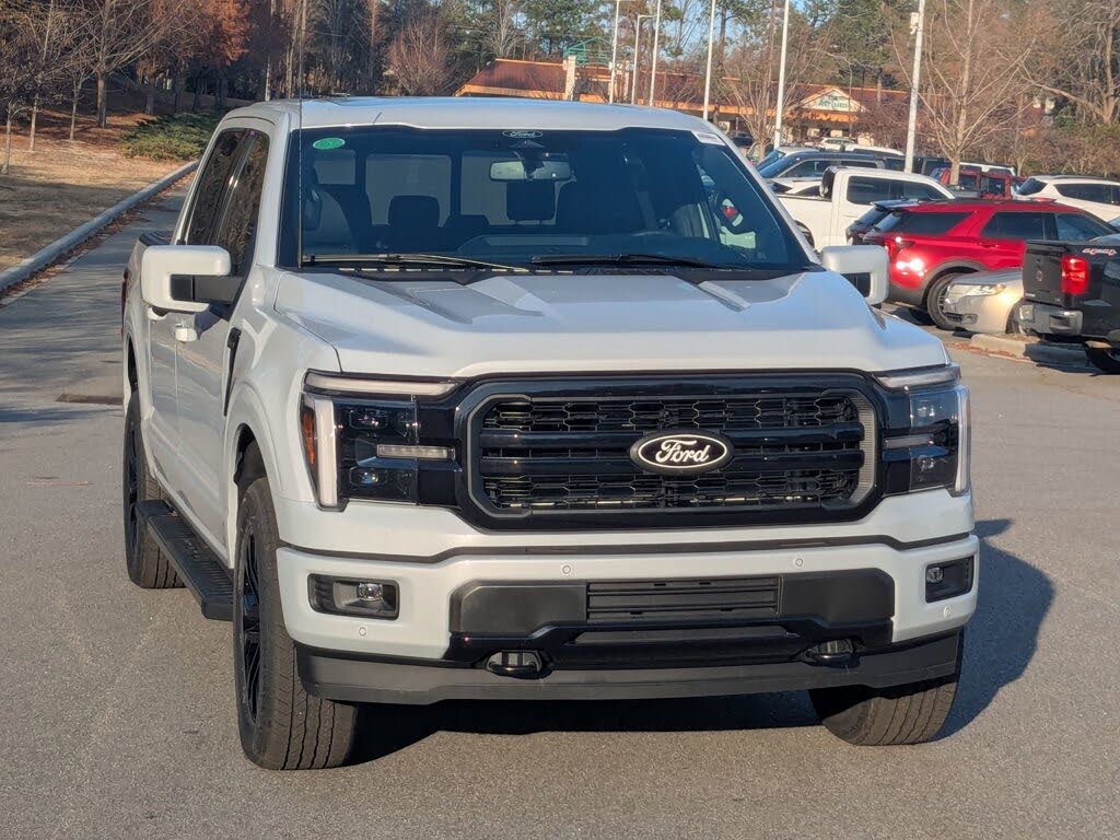 2025 Ford F-150 Lariat SuperCrew 4WD