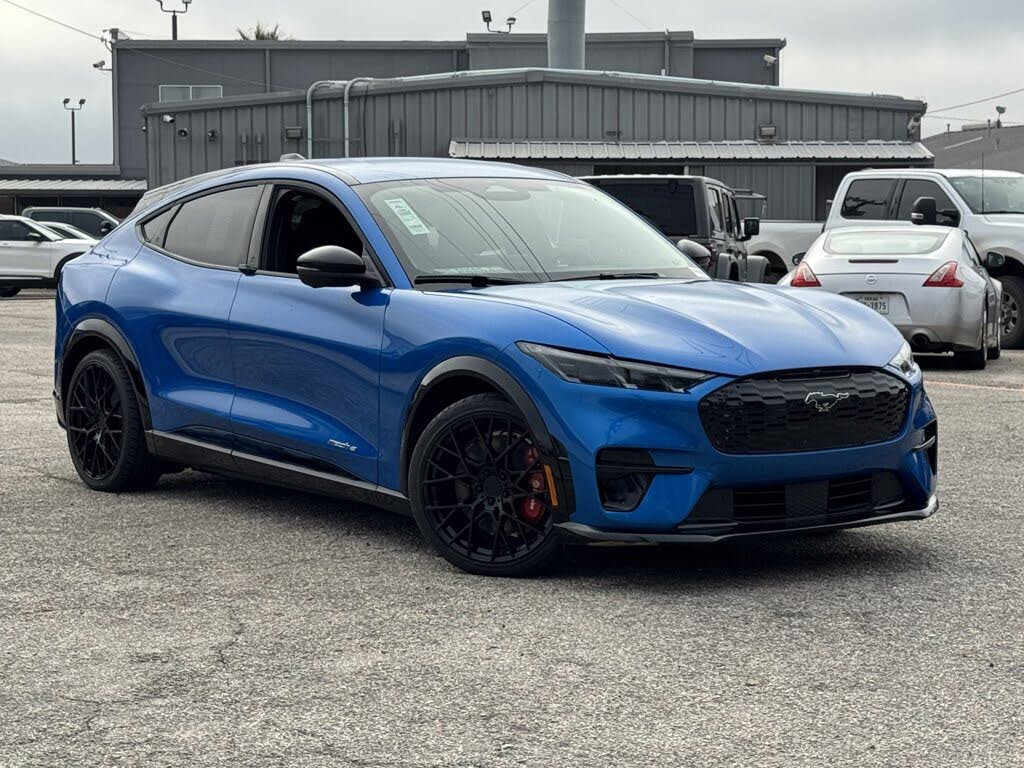 2025 Ford Mustang Mach-E Premium RWD