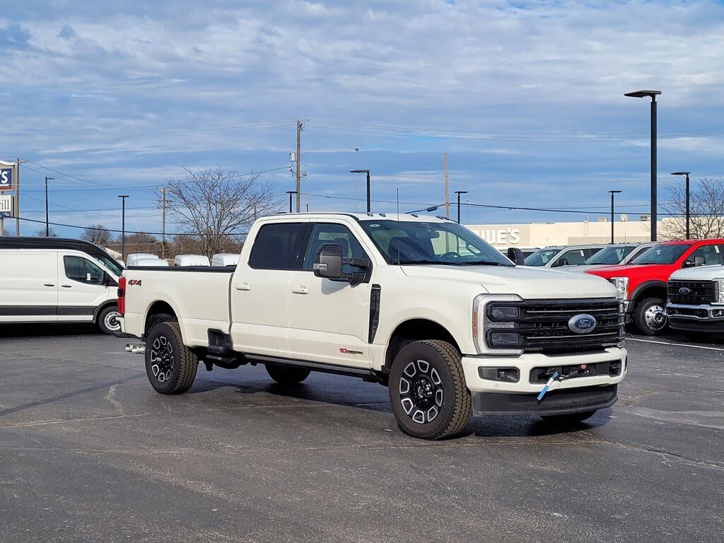 2026 Ford F-350 Super Duty Platinum Crew Cab 4WD