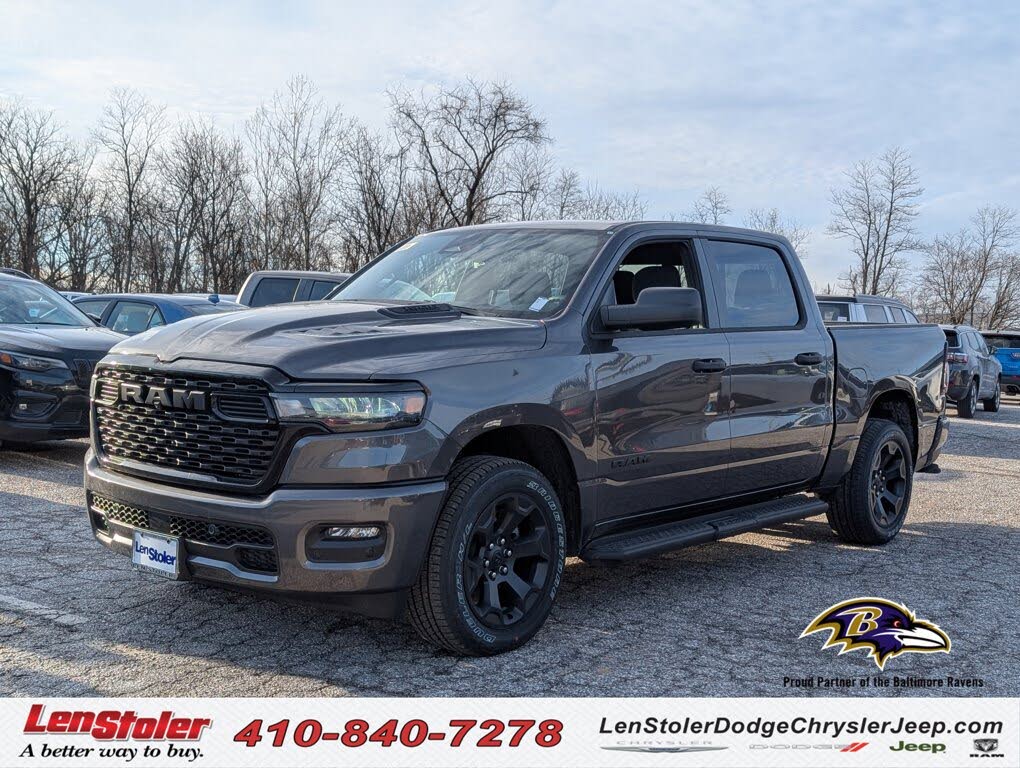 2026 RAM 1500 Express Crew Cab 4WD