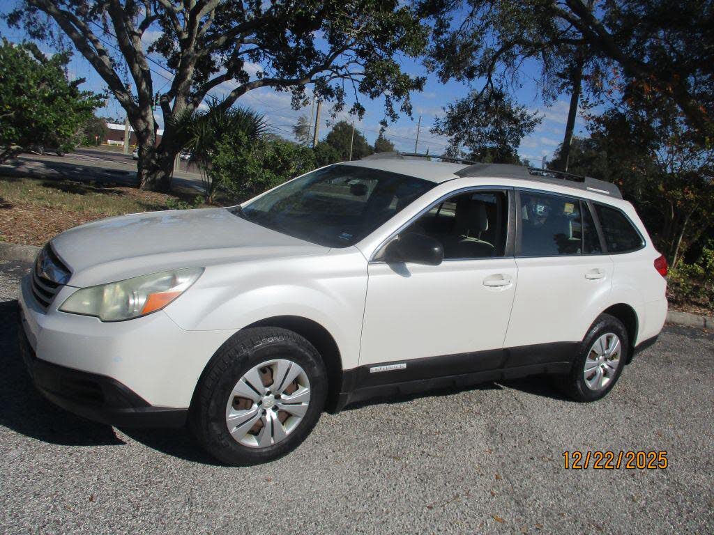 2010 Subaru Outback 2.5i