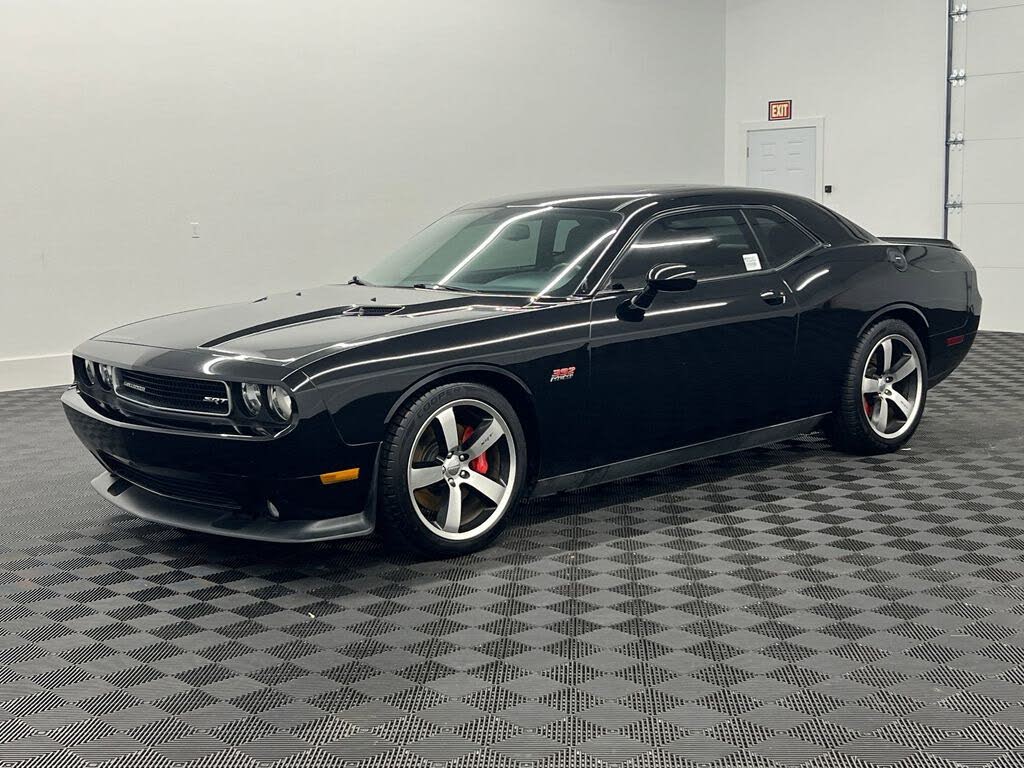 2012 Dodge Challenger SRT8 392 RWD