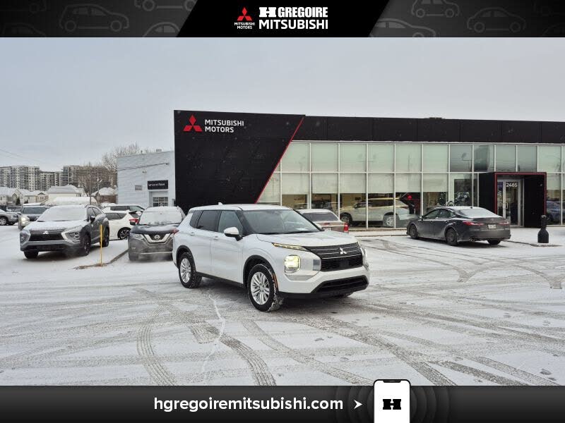 2024 Mitsubishi Outlander ES S-AWC
