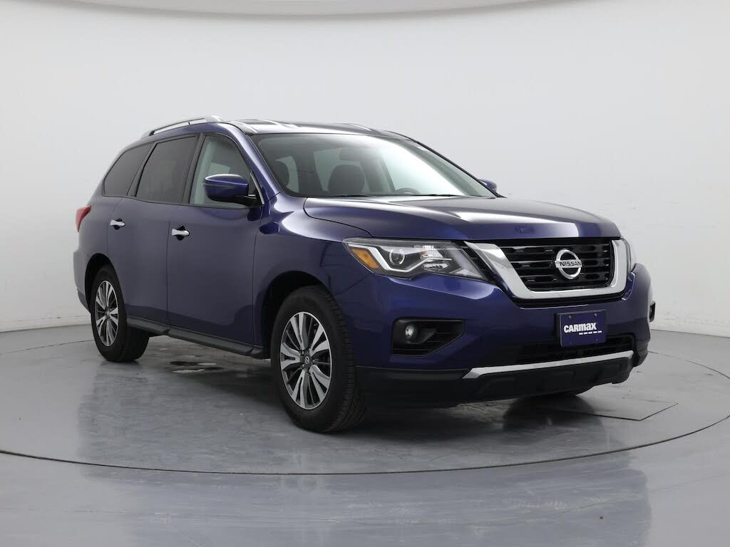 2017 Nissan Pathfinder SV