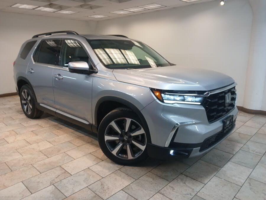 2023 Honda Pilot Touring AWD