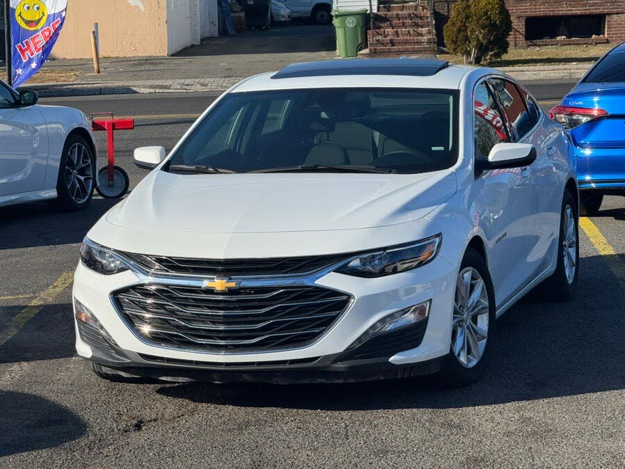 2024 Chevrolet Malibu LT with 2LT FWD