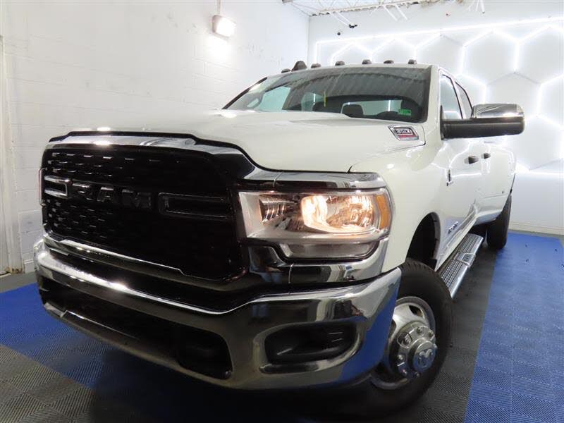 2024 RAM 3500 Big Horn Crew Cab LB DRW 4WD