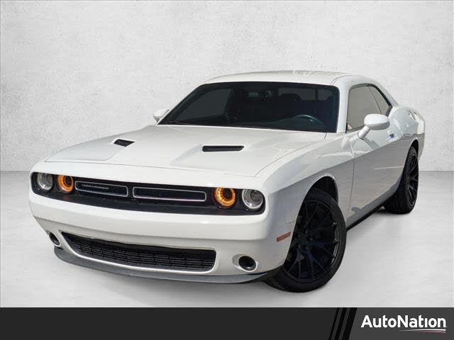 2015 Dodge Challenger SXT RWD