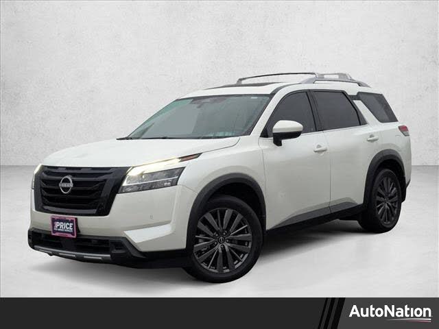 2024 Nissan Pathfinder SL FWD