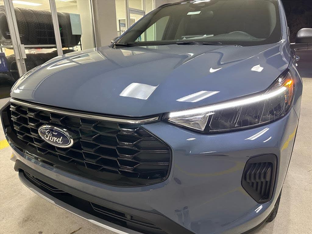 2026 Ford Escape ST-Line FWD