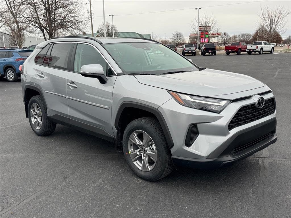 2025 Toyota RAV4 XLE AWD