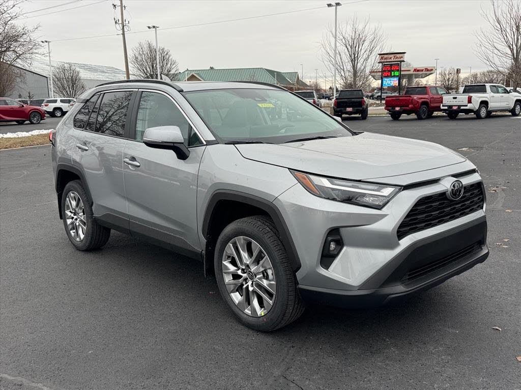 2025 Toyota RAV4 XLE Premium AWD