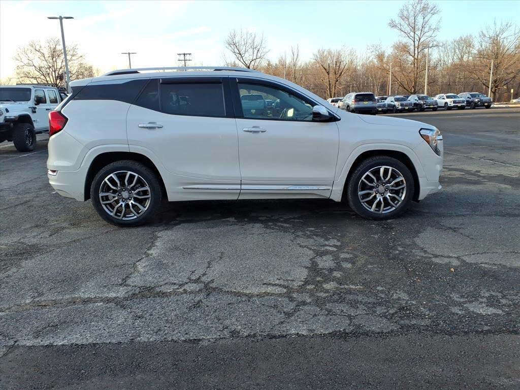 2022 GMC Terrain Denali AWD