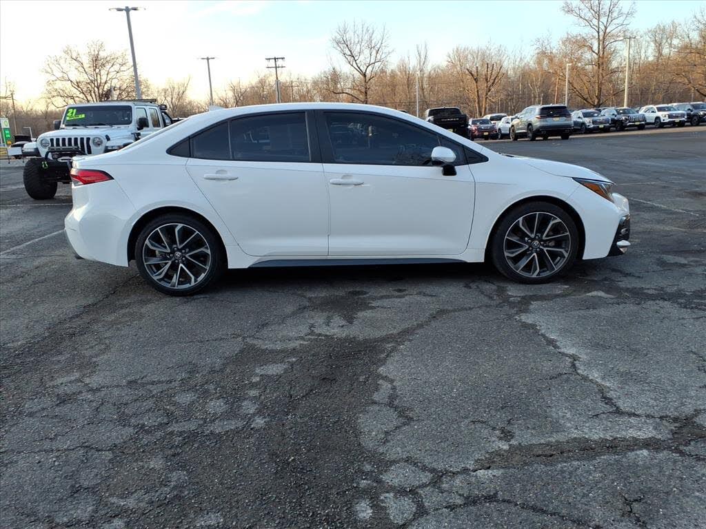 2022 Toyota Corolla SE FWD