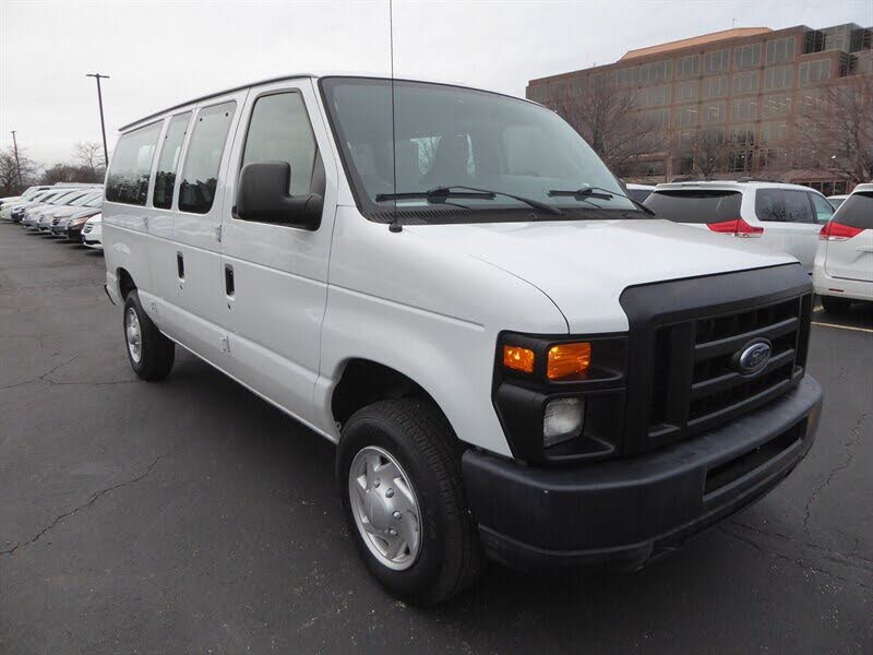 2012 Ford E-Series E-350 XL Super Duty Passenger Van