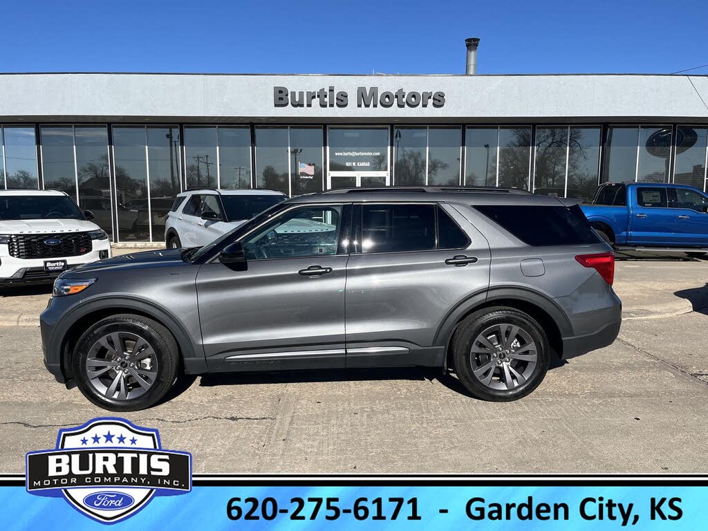 2023 Ford Explorer XLT RWD