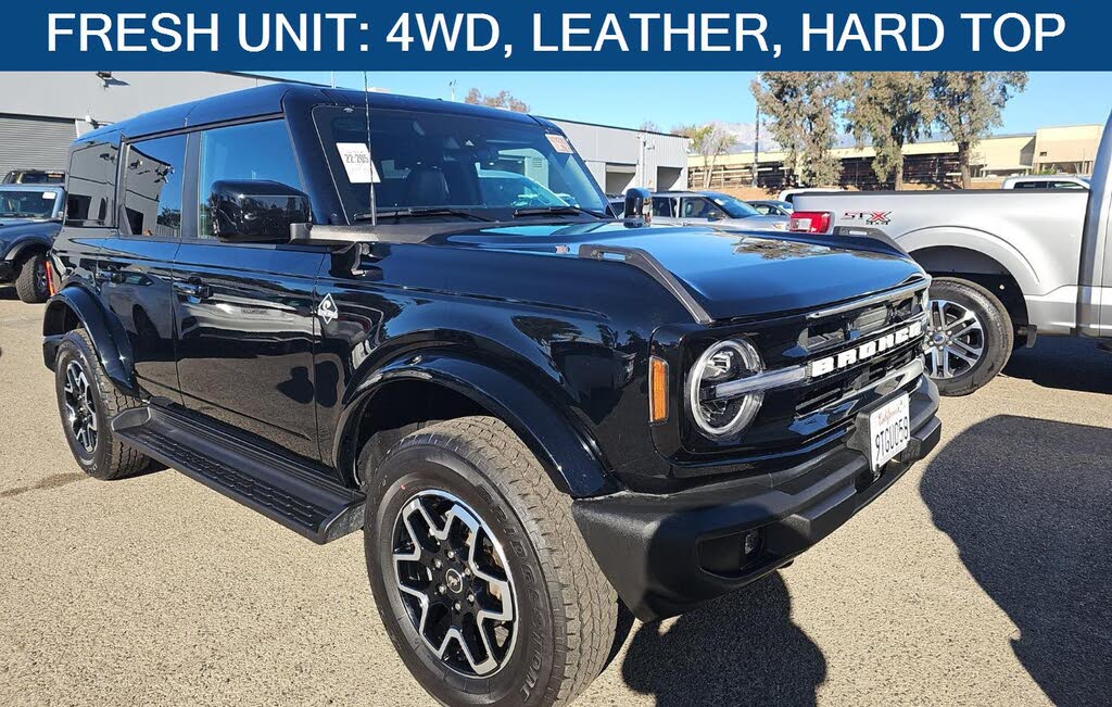 2025 Ford Bronco Outer Banks 4-Door 4WD