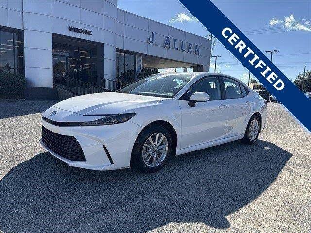 2025 Toyota Camry XLE FWD