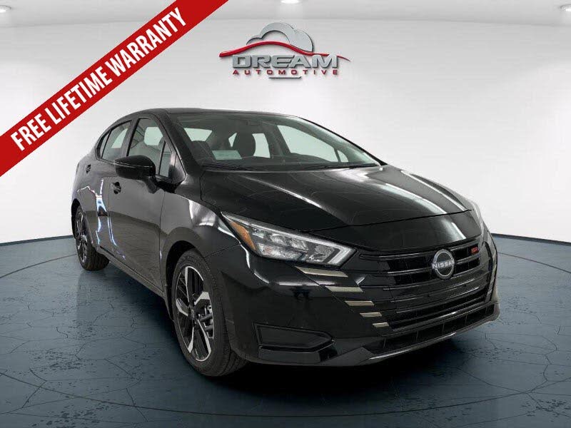 2025 Nissan Versa SR FWD