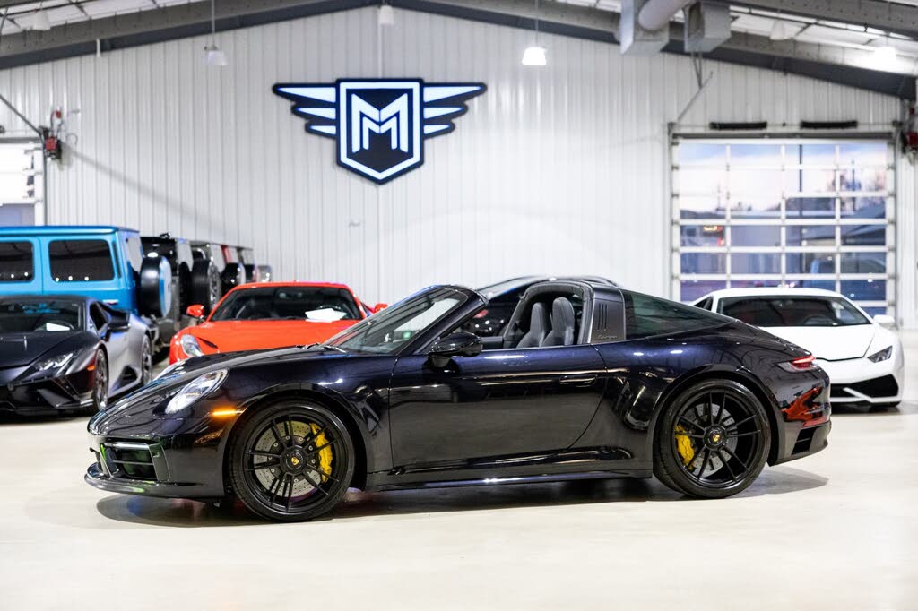 2024 Porsche 911 Targa 4 GTS Cabriolet AWD