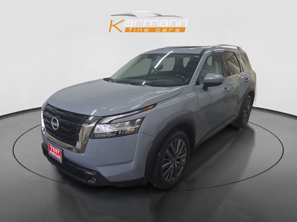 2022 Nissan Pathfinder SL 4WD
