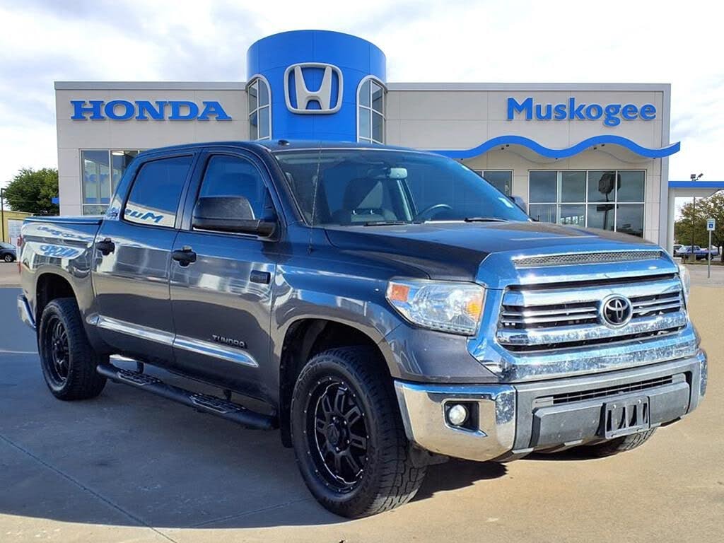 2017 Toyota Tundra SR5 CrewMax 5.7L FFV