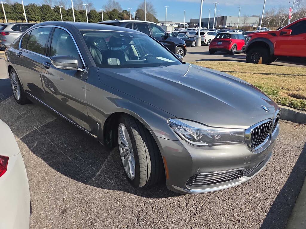 2019 BMW 7 Series 740i RWD