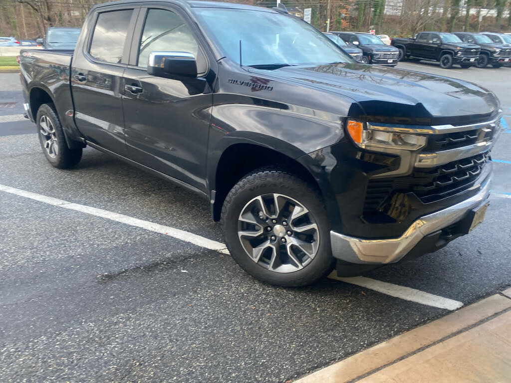 2023 Chevrolet Silverado 1500 LT Crew Cab 4WD